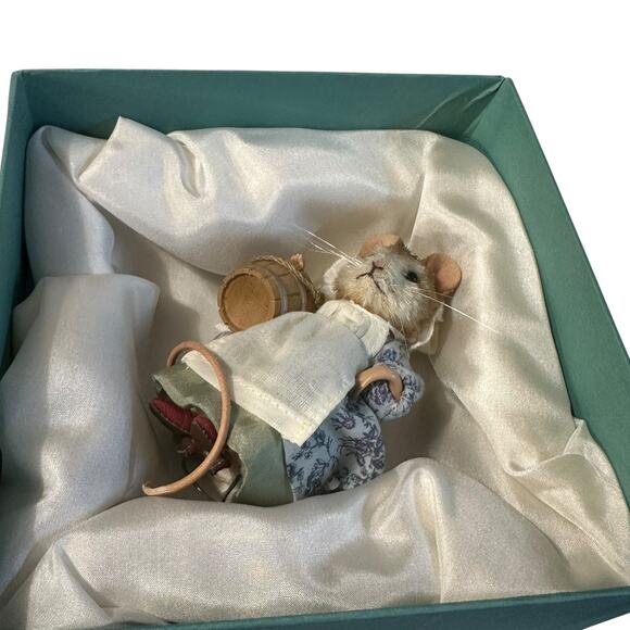 R John Wright #087 of 150 Mice Little Maid, Pretty Maid Mother Goose Series - Picture 4 of 7